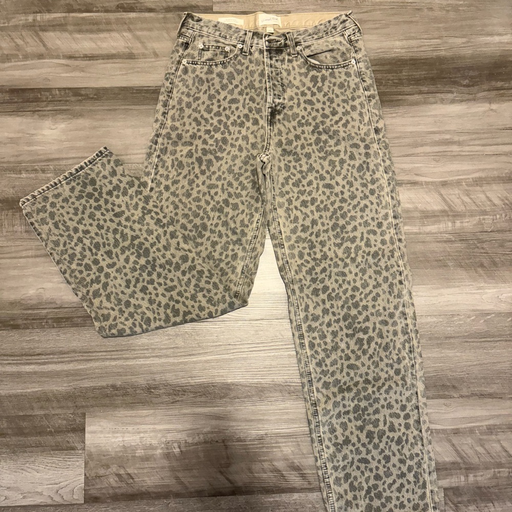Universal Thread Gray Leopard Print Straight Leg … - image 1